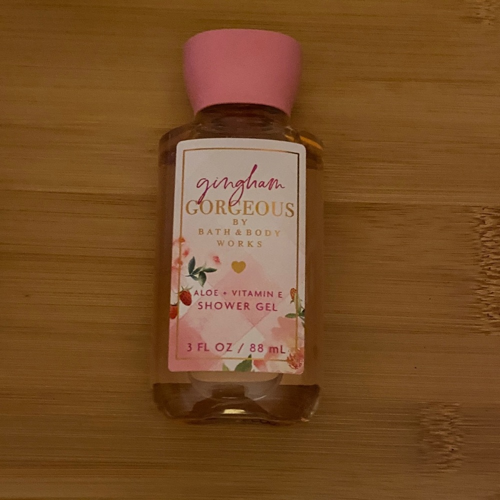 Bath & Body Works Gingham Gorgeous Shower Gel - Pink and Gold